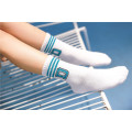 Niña linda de algodón calcetines calcetines de letras con encantadoras letras lindas en el manguito Moda Look calcetines